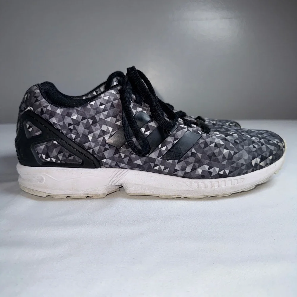Adidas ZX Flux Grey Black Geometric Prism Pattern Sneakers B24394 Mens 9.5
